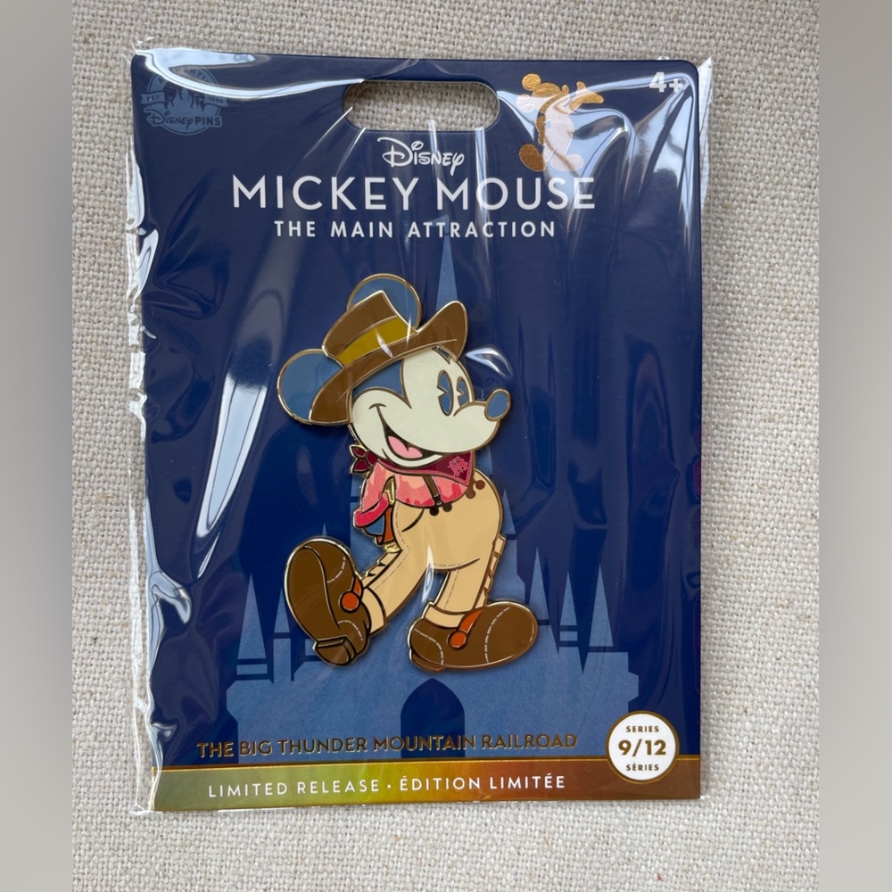 Disney limited edition pin #9 of 12. Main attraction series.